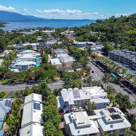 Port Douglas Apartments - Adults Only Oasis ภายนอก รูปภาพ