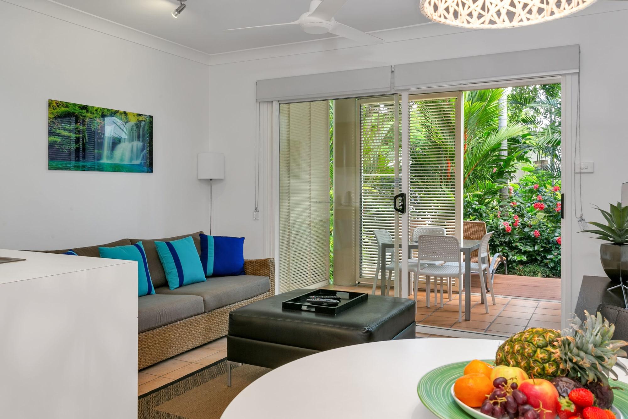 Port Douglas Apartments - Adults Only Oasis ภายนอก รูปภาพ