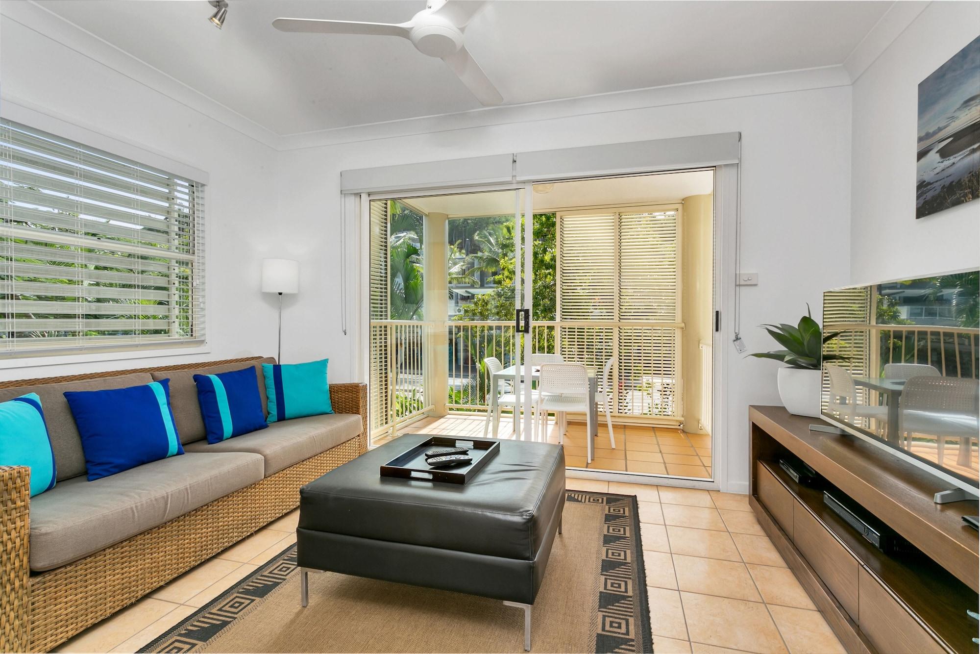 Port Douglas Apartments - Adults Only Oasis ภายนอก รูปภาพ