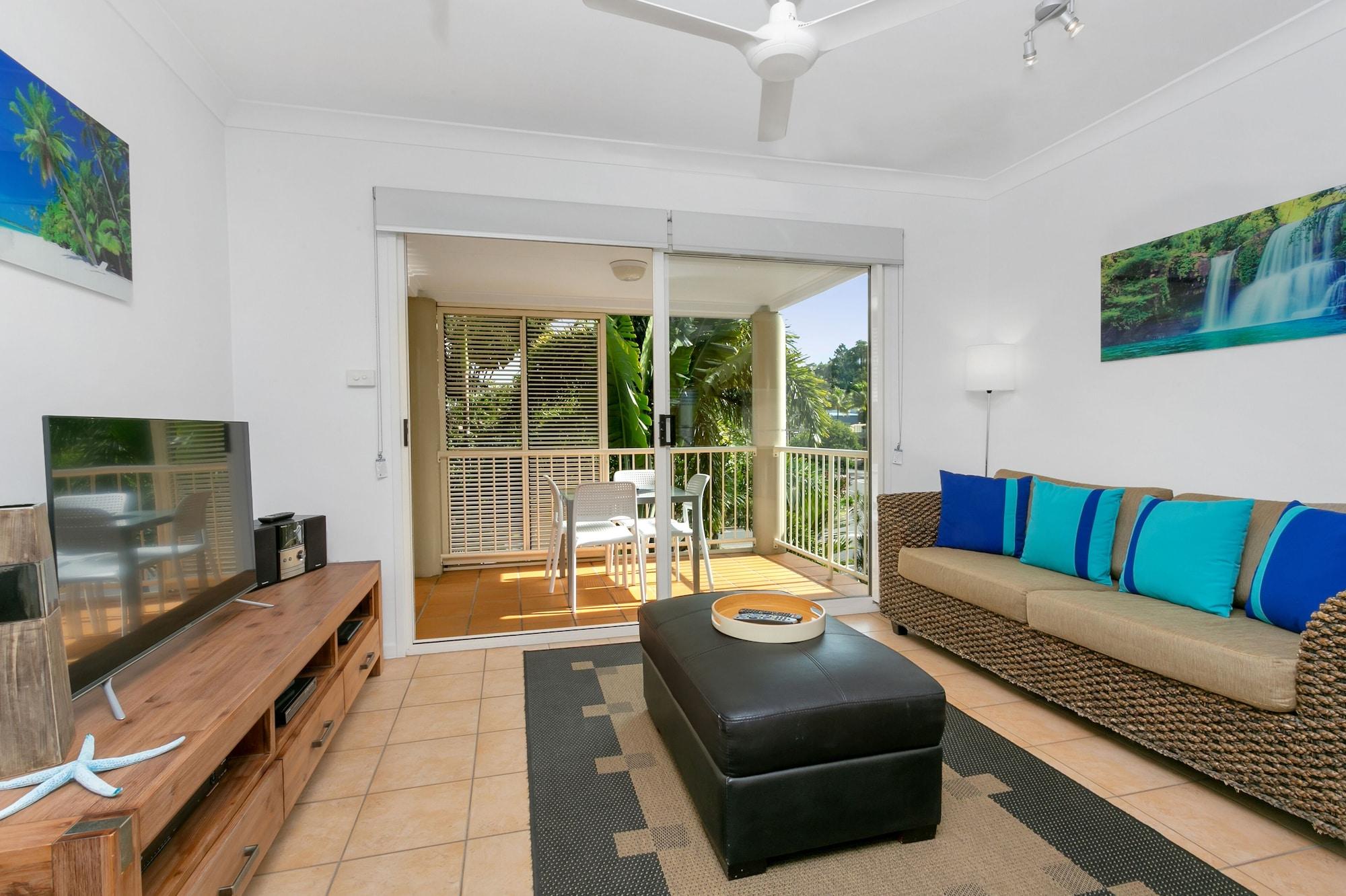 Port Douglas Apartments - Adults Only Oasis ภายนอก รูปภาพ