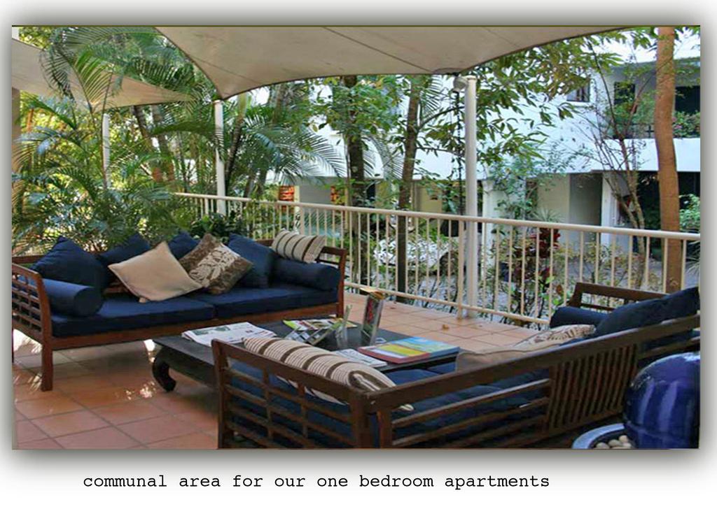 Port Douglas Apartments - Adults Only Oasis ภายนอก รูปภาพ