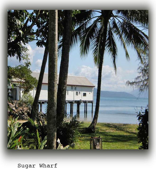 Port Douglas Apartments - Adults Only Oasis ภายนอก รูปภาพ